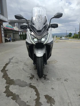 ������ Kymco AK 550