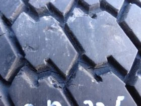 Гуми, снимка 13