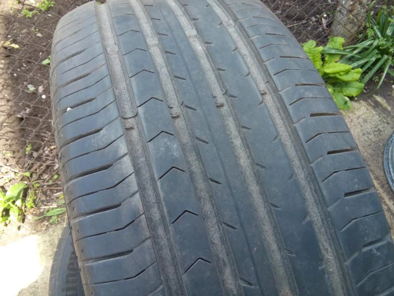 Гуми Летни 225/55R17, снимка 2 - Гуми и джанти - 18616817