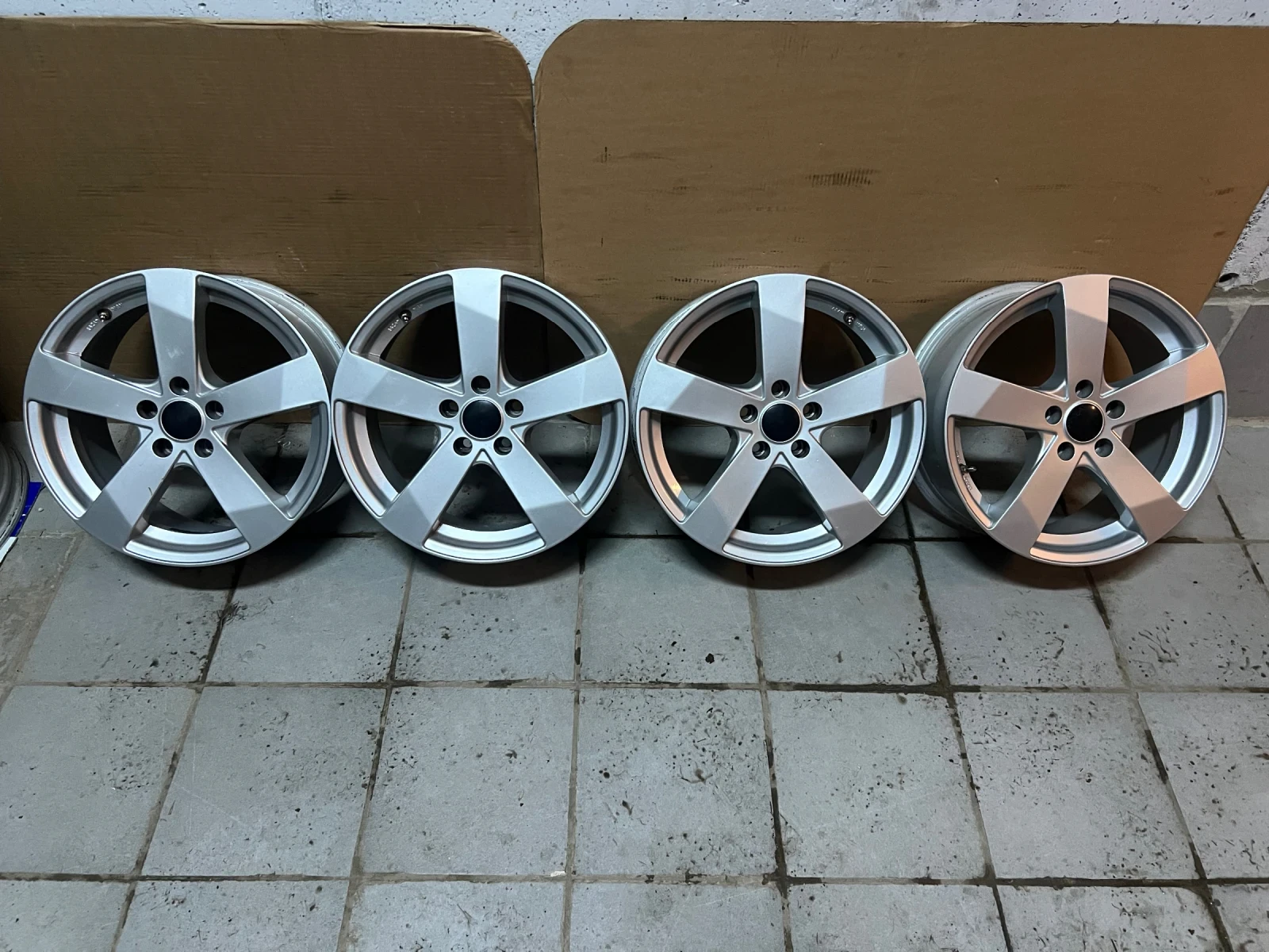 Джанти, снимка 4 - Гуми и джанти - 54285468