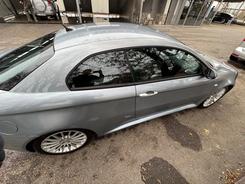 Alfa Romeo Gt 1, 9 JTD, снимка 4 - Автомобили и джипове - 47832875