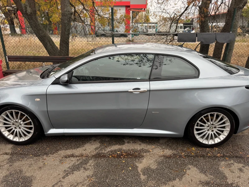 Alfa Romeo Gt 1, 9 JTD, снимка 2 - Автомобили и джипове - 47832875