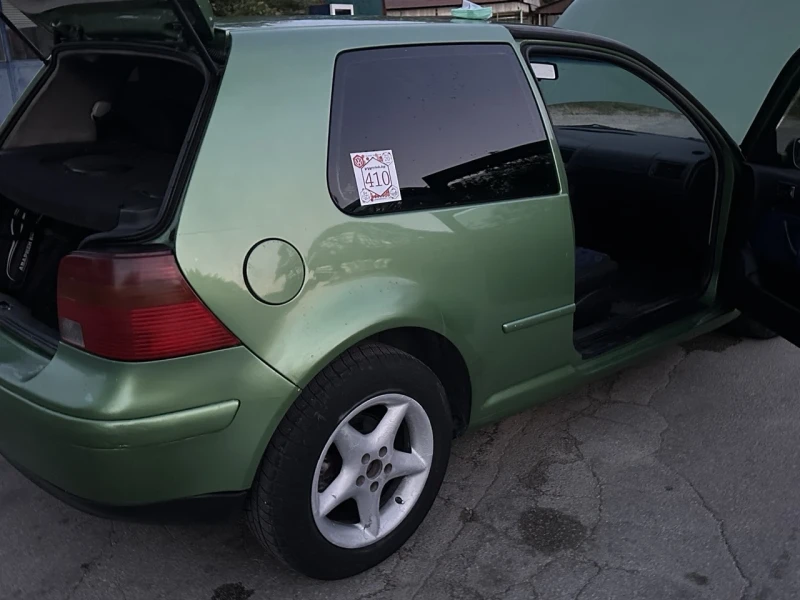 VW Golf, снимка 2 - Автомобили и джипове - 48109918