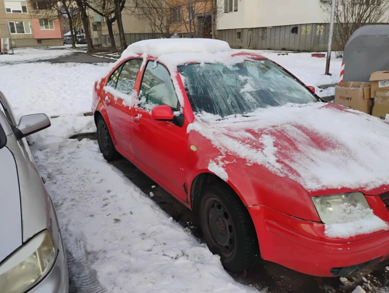 VW Bora, снимка 3 - Автомобили и джипове - 48591516