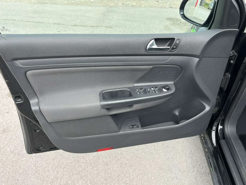 VW Golf 1.4I 90к EURO 4 КЛИМАТИК , снимка 7 - Автомобили и джипове - 49957206