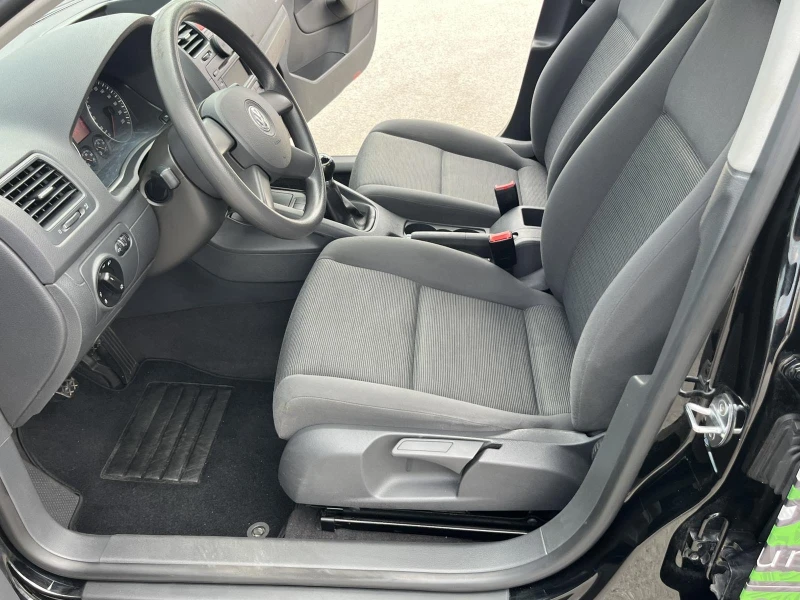 VW Golf 1.4I 90к EURO 4 КЛИМАТИК , снимка 8 - Автомобили и джипове - 49957206
