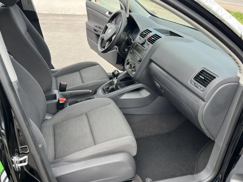 VW Golf 1.4I 90к EURO 4 КЛИМАТИК , снимка 11 - Автомобили и джипове - 49957206