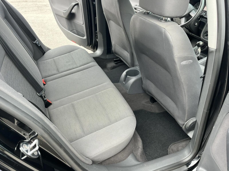 VW Golf 1.4I 90к EURO 4 КЛИМАТИК , снимка 10 - Автомобили и джипове - 49957206