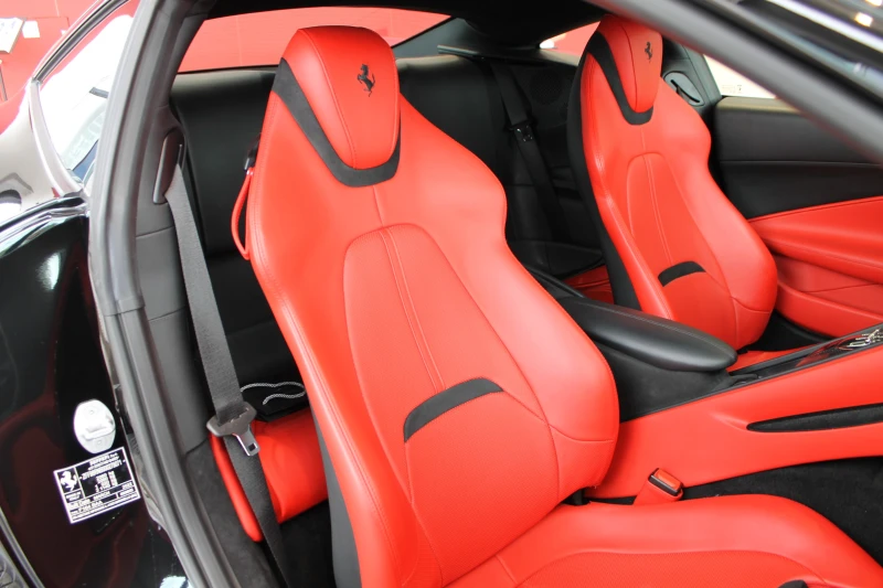 Ferrari Roma, снимка 17 - Автомобили и джипове - 50474292