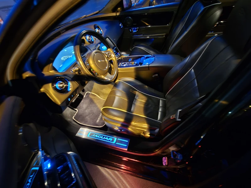 Jaguar Xj, снимка 4 - Автомобили и джипове - 52277466
