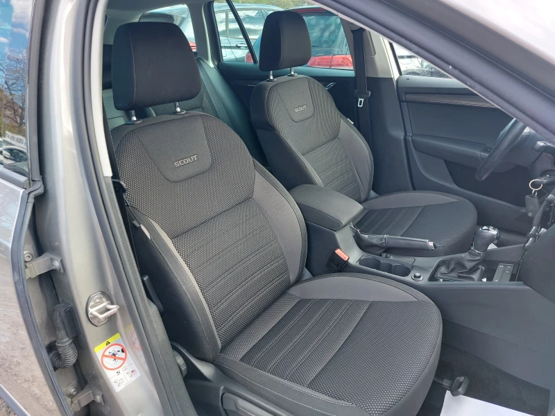 Skoda Octavia 2.0TDI* SCOUT* AUTOMATIC-DSG* 36м. х 861лв.* , снимка 13 - Автомобили и джипове - 52277390