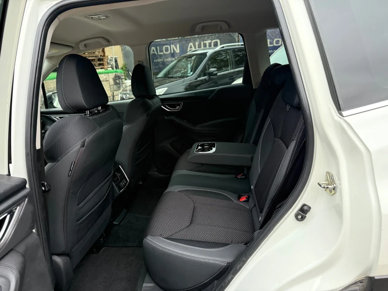 Subaru Forester E-Boxer Европейски AWD, снимка 14 - Автомобили и джипове - 52314452