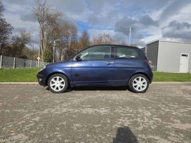 Lancia Ypsilon 1.3, снимка 2 - Автомобили и джипове - 52355255