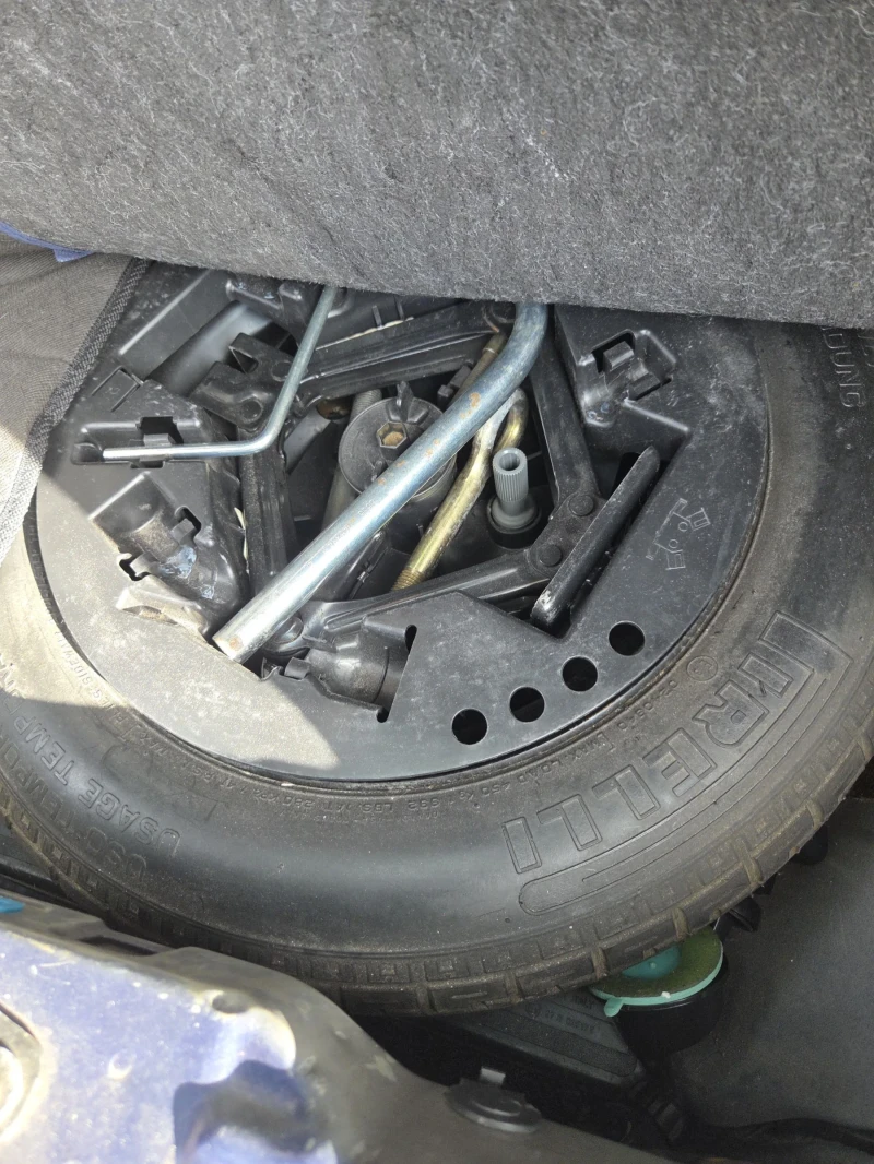 Lancia Ypsilon 1.3, снимка 15 - Автомобили и джипове - 52355255