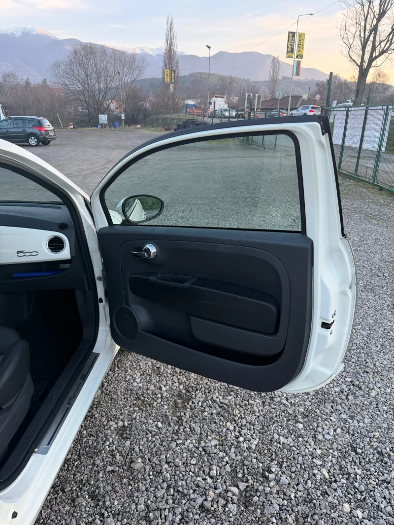 Fiat 500 1.2i Перфектен, снимка 9 - Автомобили и джипове - 52852573