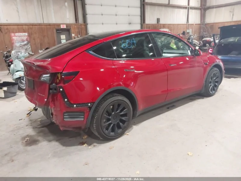 Tesla Model Y U   U All Wheel Drive, снимка 11 - Автомобили и джипове - 52956336