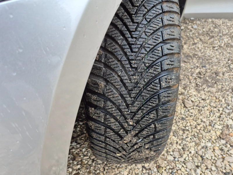 Suzuki Swift 1.3DDIS, снимка 17 - Автомобили и джипове - 52999747