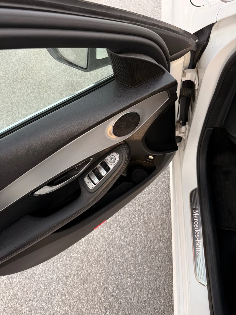 Mercedes-Benz C 220, снимка 10 - Автомобили и джипове - 53134866