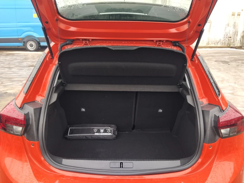 Opel Corsa, снимка 5 - Автомобили и джипове - 53192944