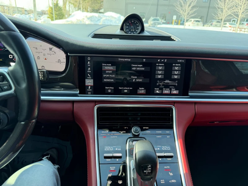 Porsche Panamera GTS / FULLY LOADED / ЛИЦЕНЗИРАН ПРОДАВАЧ, снимка 13 - Автомобили и джипове - 53496540