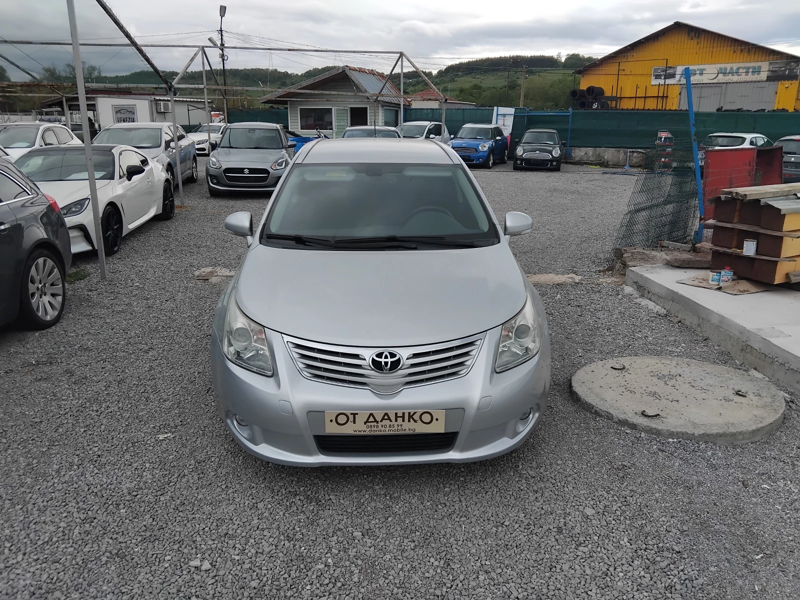 Toyota Avensis 2.0D-4D Automat - изображение 3