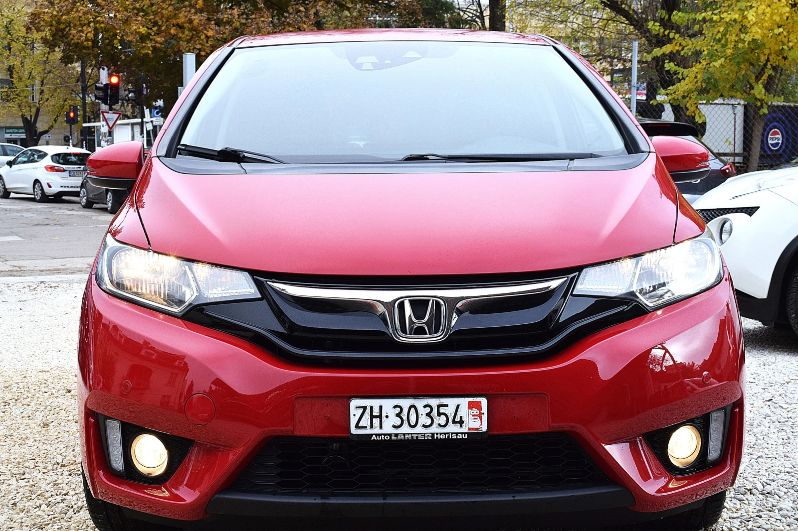 Honda Jazz 1.3ШВЕЙЦАРИЯ/КЛИМАТРОНИК/Keyles/Халогени/Осова/Лед - изображение 2