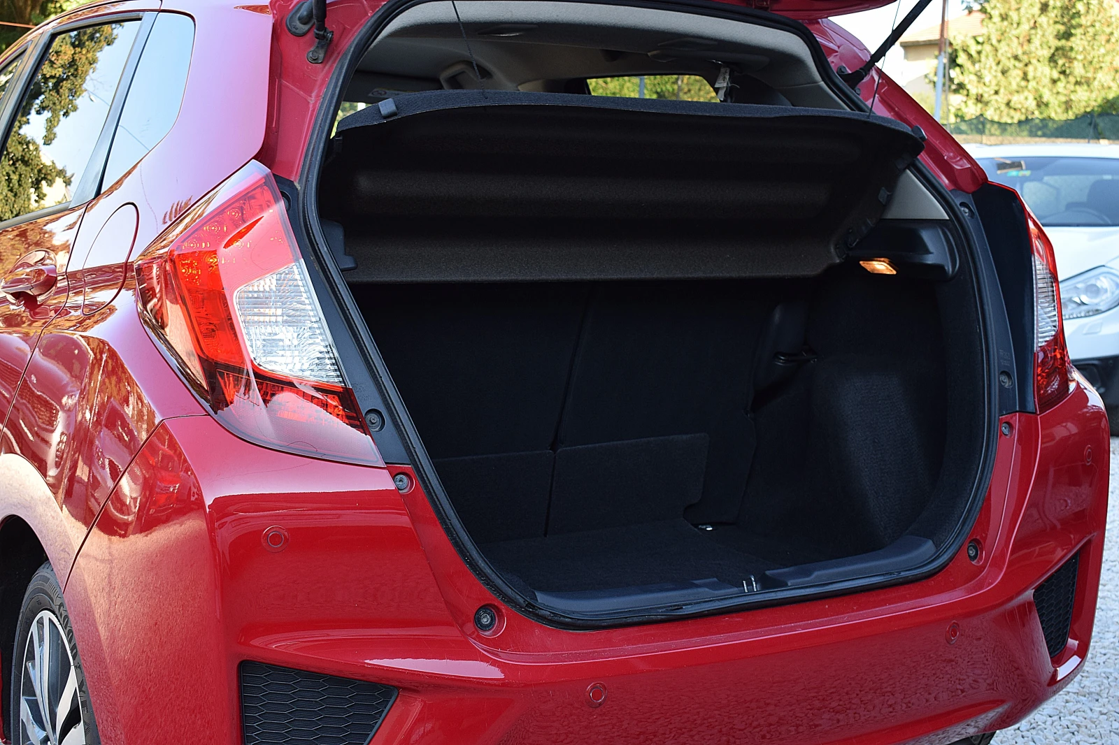 Honda Jazz 1.3ШВЕЙЦАРИЯ/КЛИМАТРОНИК/Keyles/Халогени/Осова/Лед - изображение 5