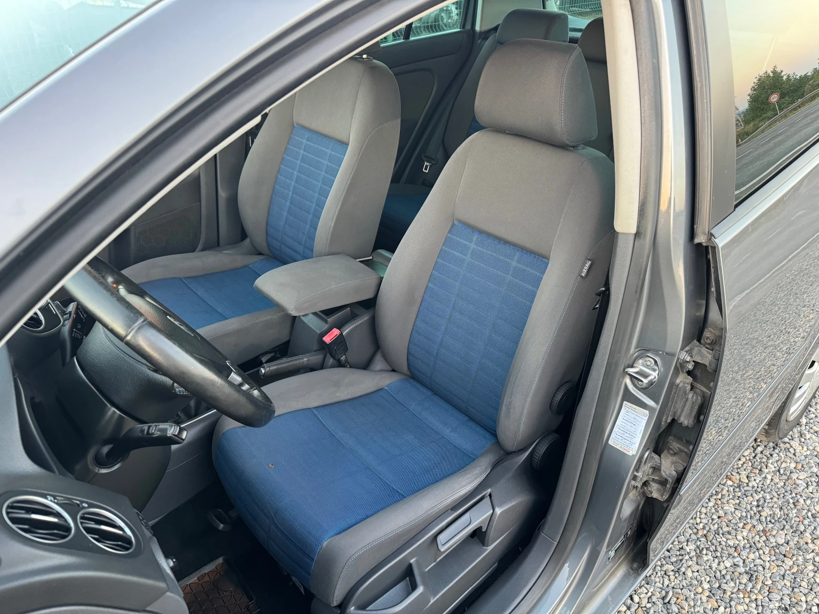 VW Golf Plus 1.6i* 102кс* Германия* Климатик* Нов внос*  - изображение 7