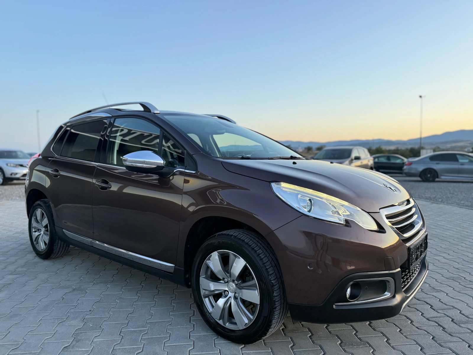 Peugeot 2008 1.6 hdi AVTOMAT Собствен лизинг !!! - изображение 3