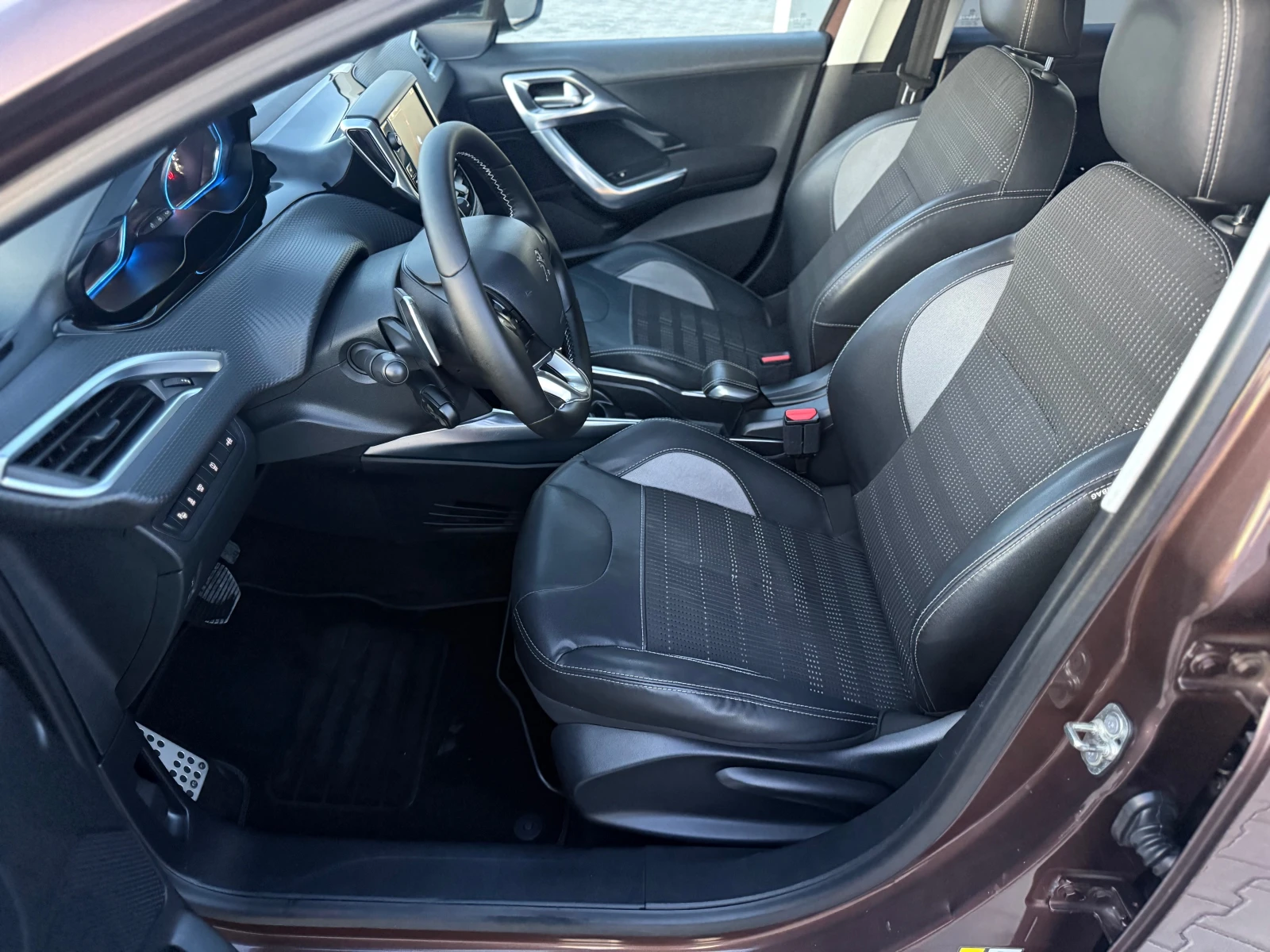Peugeot 2008 1.6 hdi AVTOMAT Собствен лизинг !!! - изображение 10