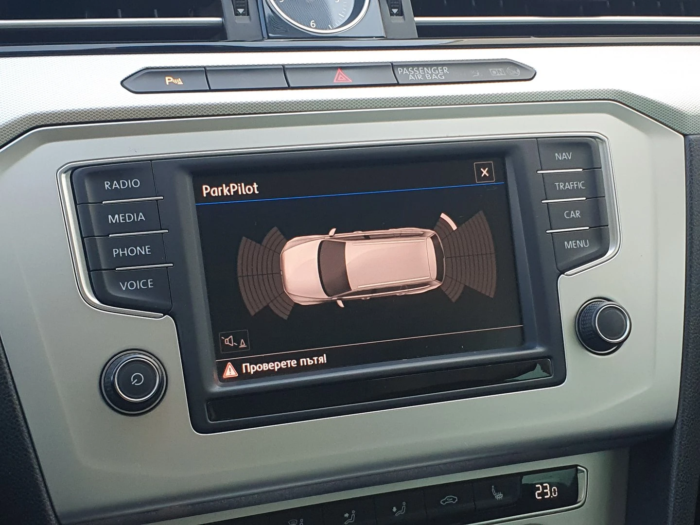 VW Passat Comfortline 2.0TDI BMT | Mobile.bg — изображение 13