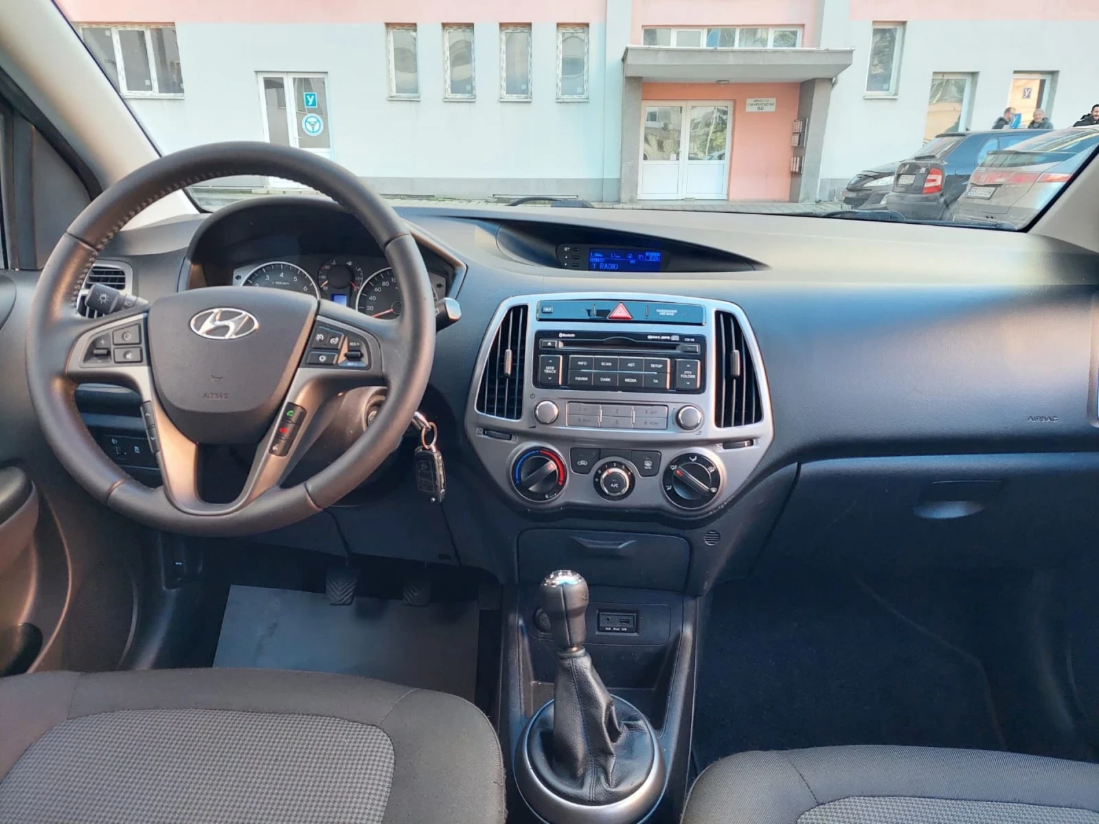 Hyundai I20 1.3 93000��. ��� ��������� | Mobile.bg � ����������� 9