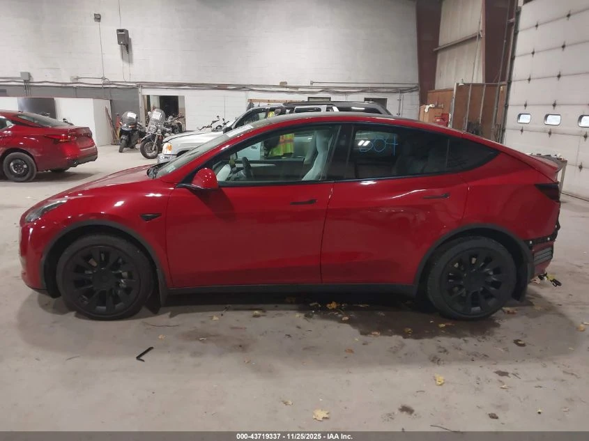 Tesla Model Y U   U All Wheel Drive - изображение 7