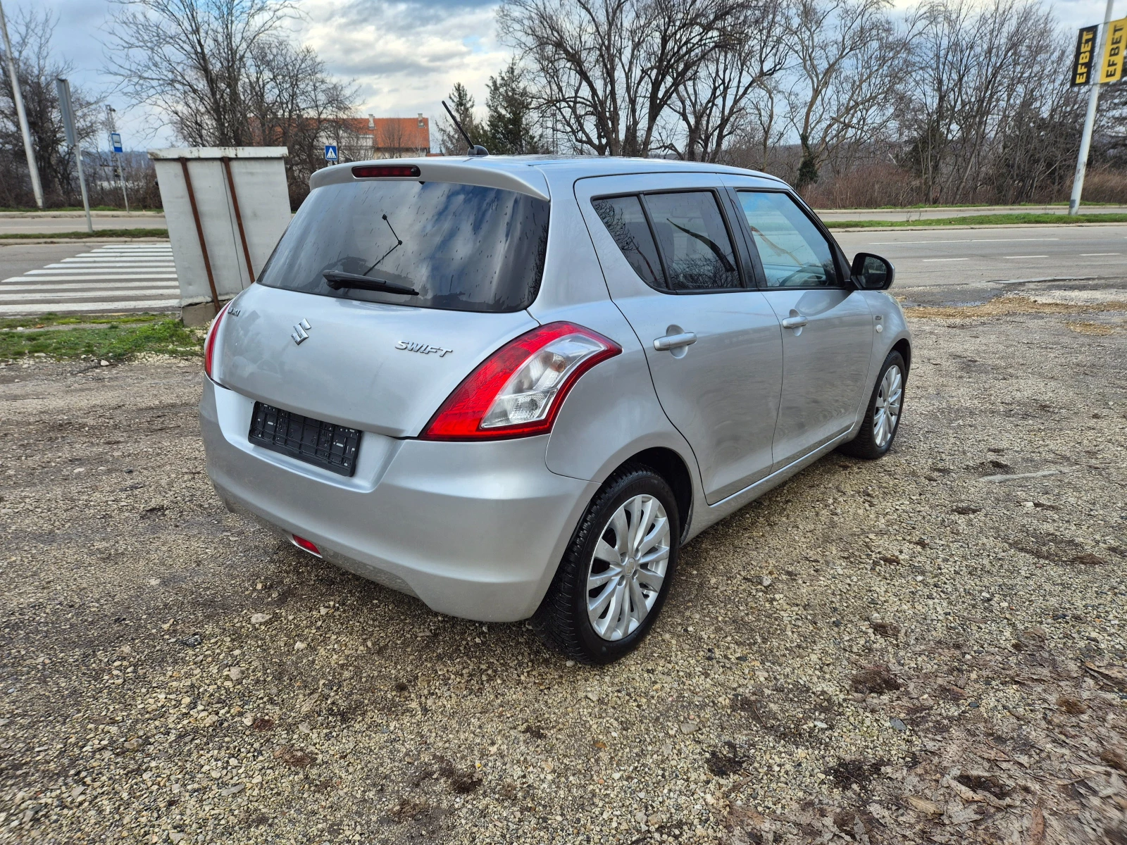Suzuki Swift 1.3DDIS - изображение 7