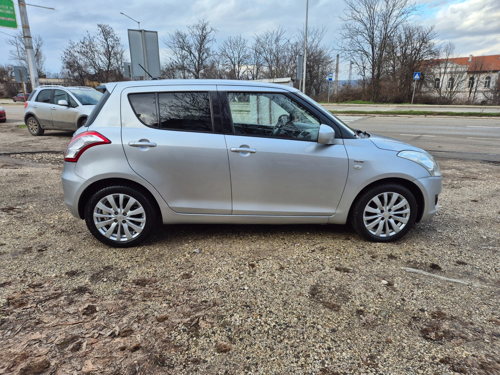 Suzuki Swift 1.3DDIS - изображение 8