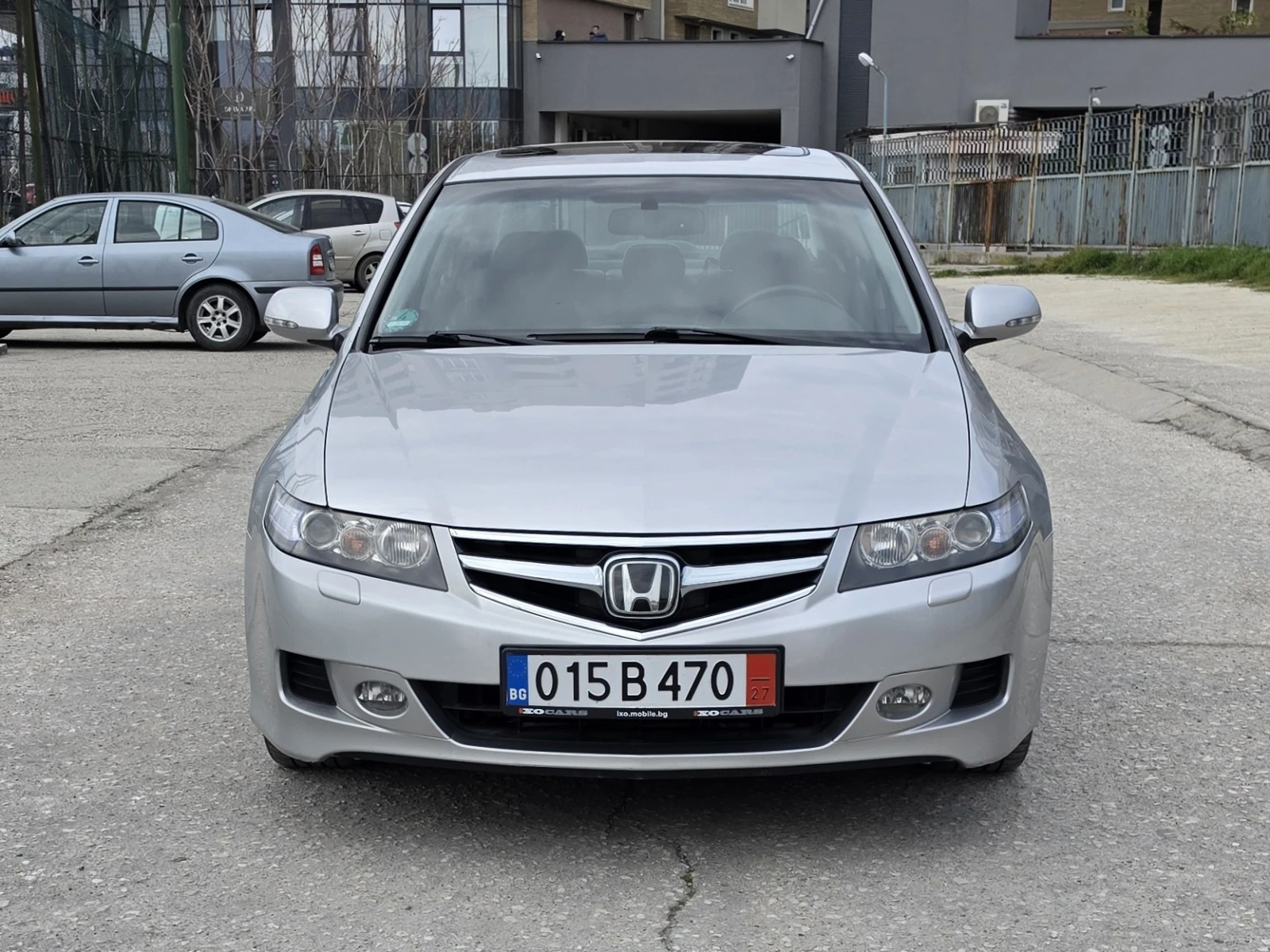 Honda Accord 2.4i-VTEC Distronic NAVI TUV 2027г., снимка 2 - Автомобили и джипове - 53731259