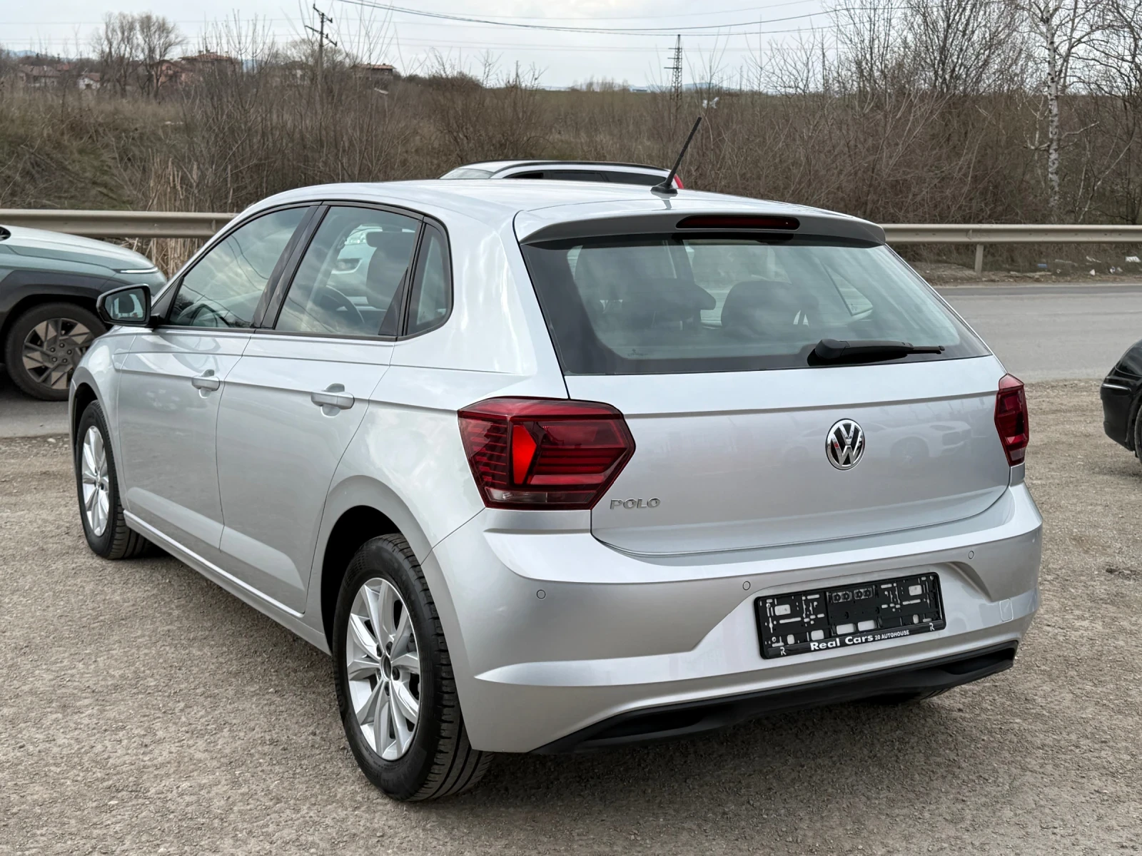 VW Polo 1.0TSI* NAVI* РЕГИСТРИРАН , снимка 5 - Автомобили и джипове - 53975671