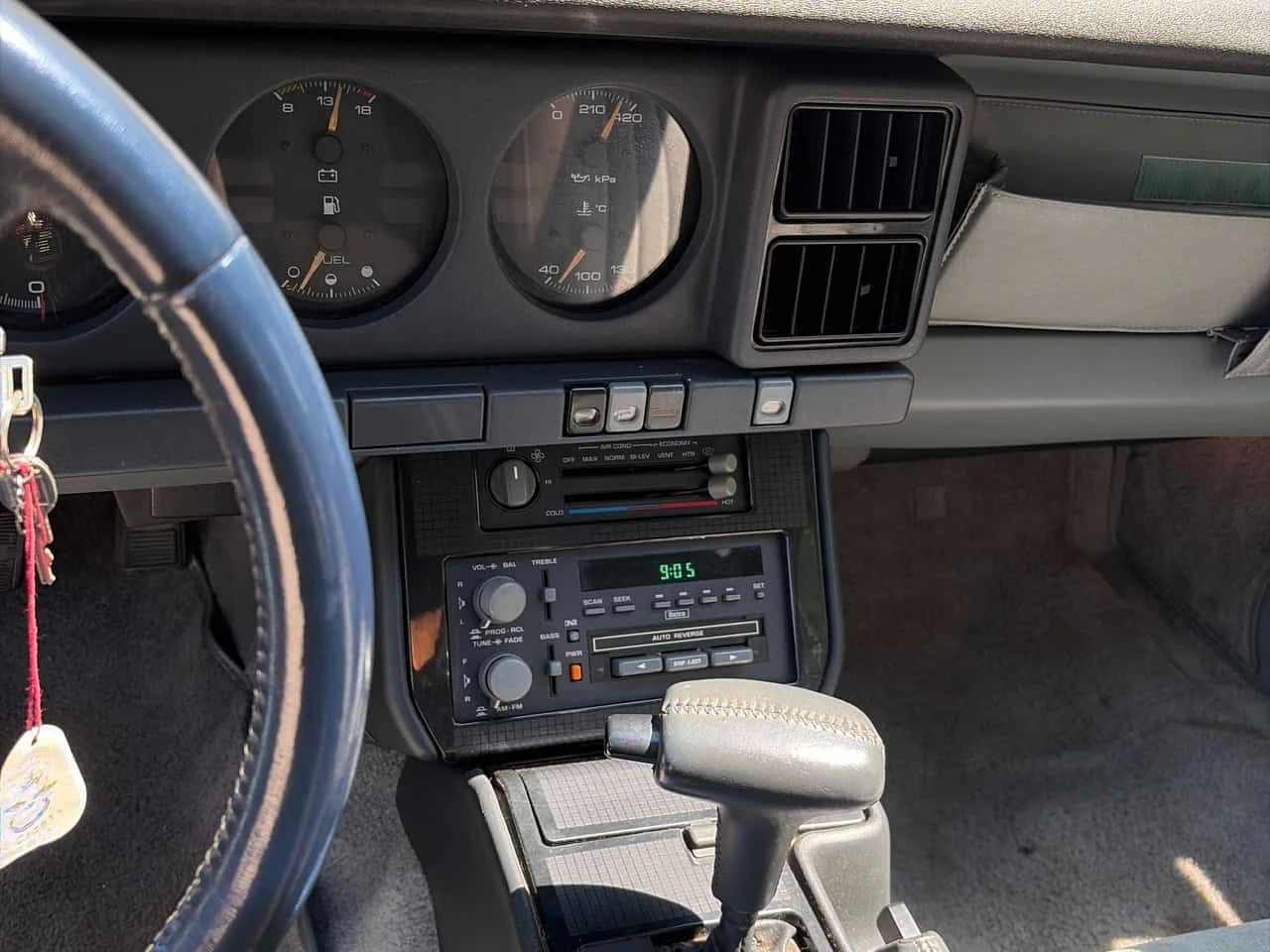 Pontiac Firebird * 2dr Coupe * CARFAX * БЕЗ ПЪРВОНАЧАЛНА ВНОСКА, снимка 9 - Автомобили и джипове - 54830229