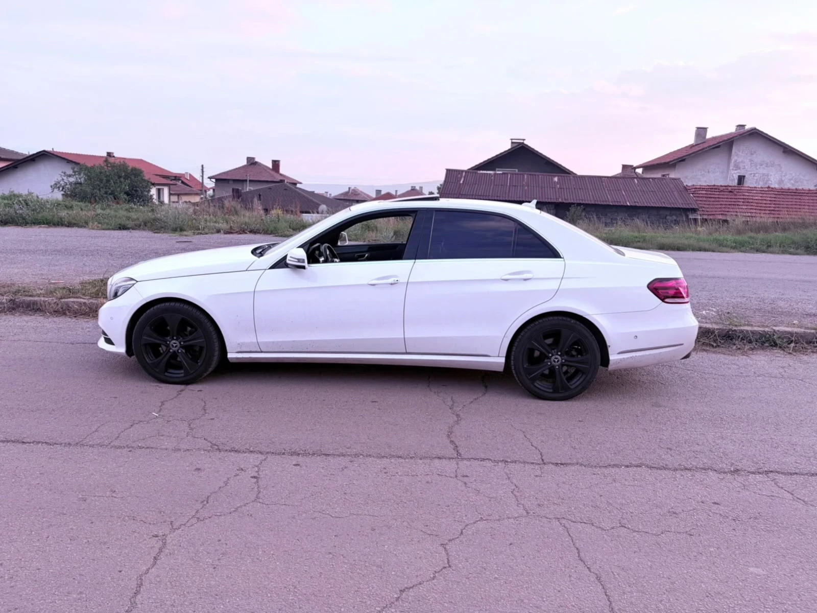 Mercedes-Benz E 220 ТОП СЪСТОНИЕ !!!, снимка 8 - Автомобили и джипове - 55157807