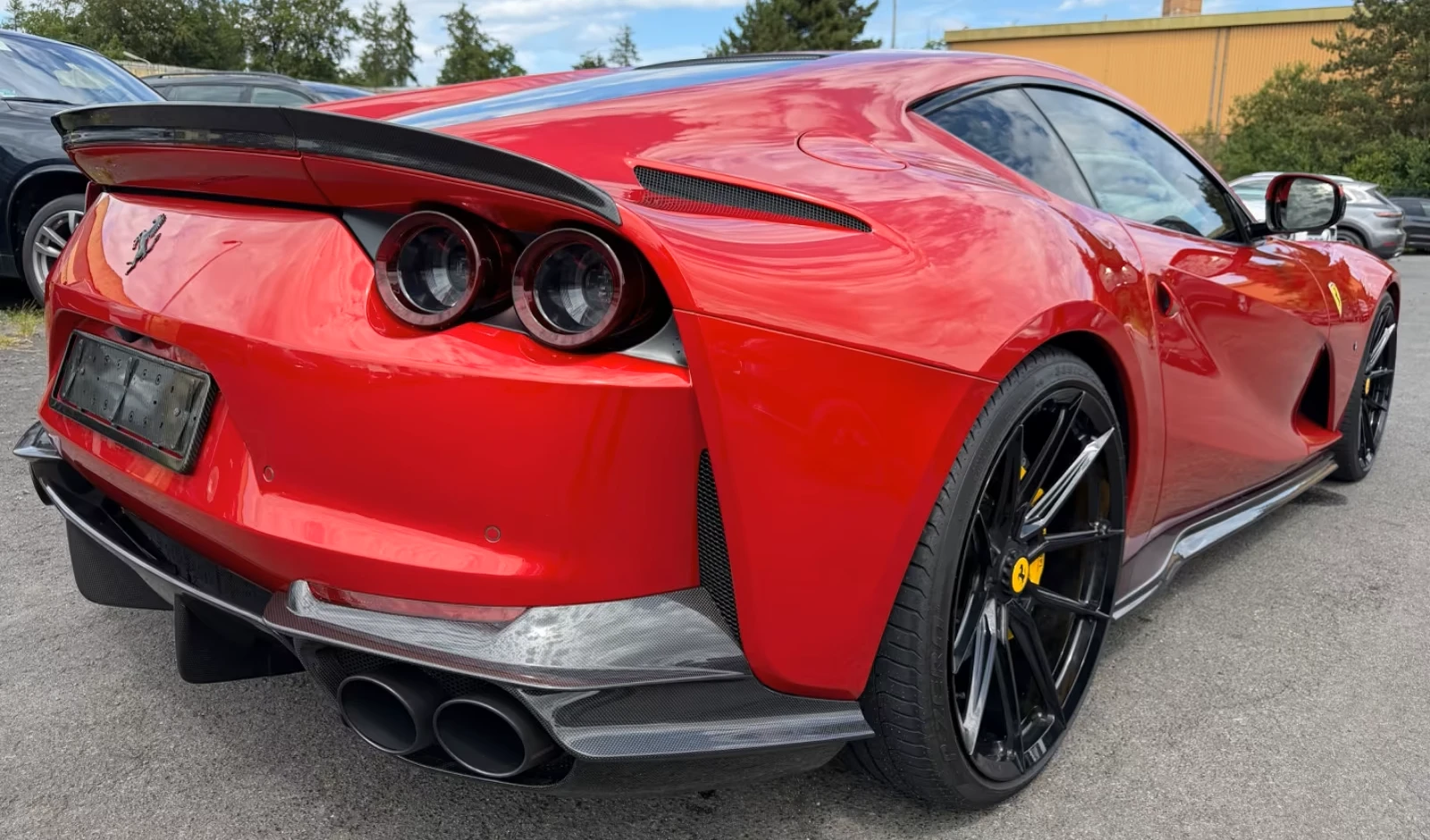 Ferrari 812 Superfast NOVITEC* CARBON* JBL* , снимка 3 - Автомобили и джипове - 55790496