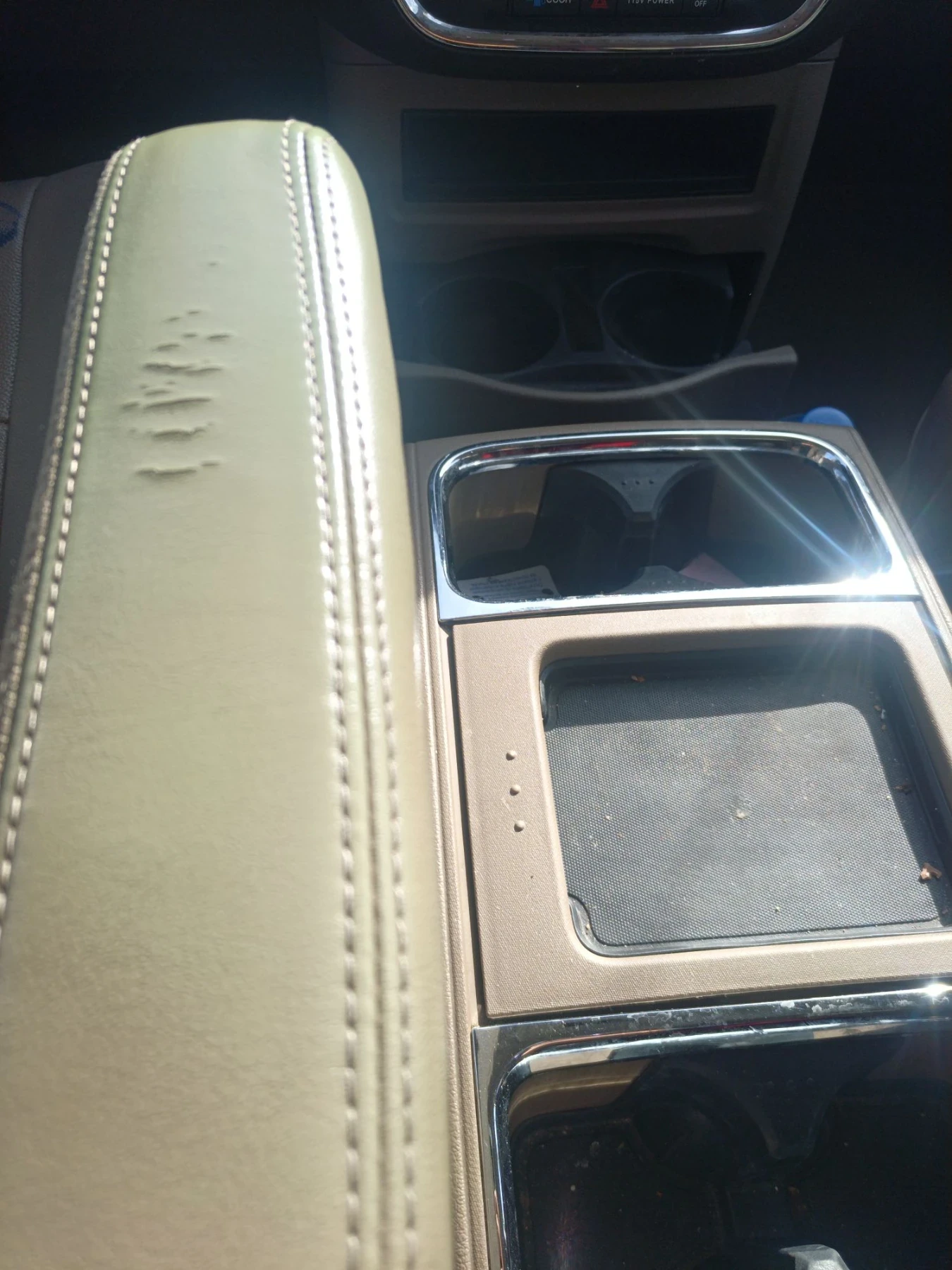 Chrysler Town and Country | Mobile.bg � ����������� 8