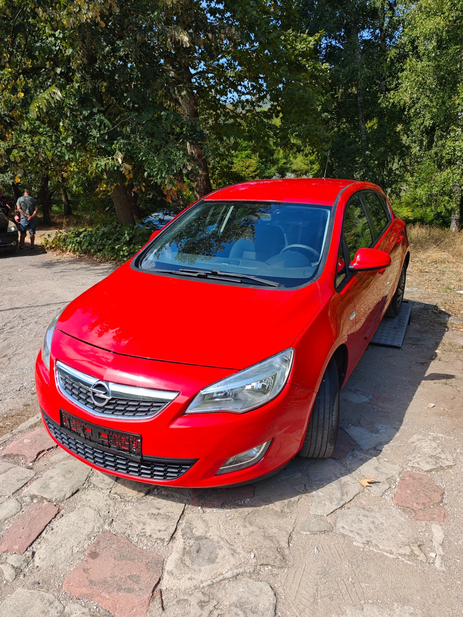 Opel Astra 1.4I НОВ ВНОС, снимка 12 - Автомобили и джипове - 55941672