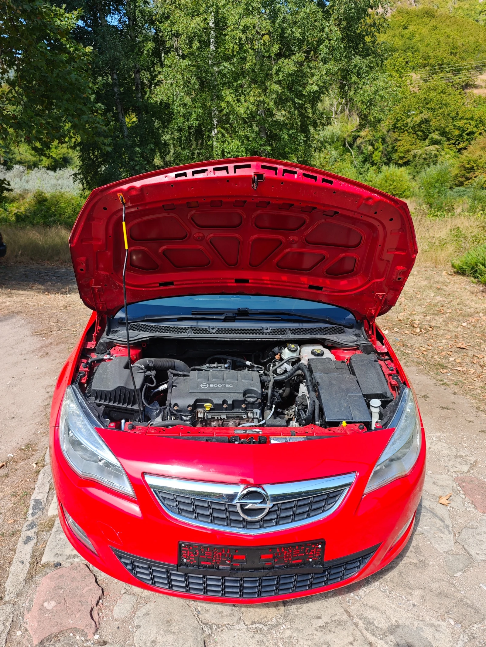 Opel Astra 1.4I НОВ ВНОС, снимка 10 - Автомобили и джипове - 55941672
