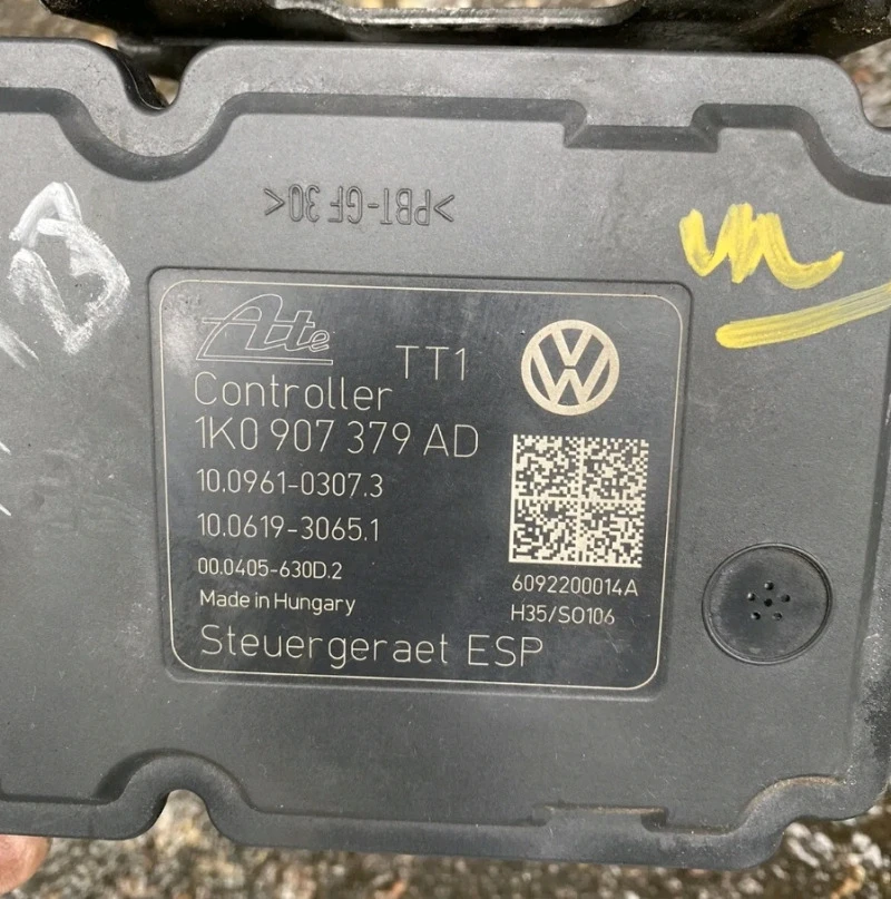 VW Golf ABS и ВОЛАН , снимка 2 - Автомобили и джипове - 22429065