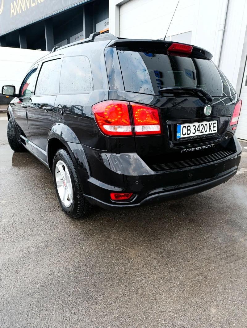 Fiat Freemont, снимка 4 - Автомобили и джипове - 49184627