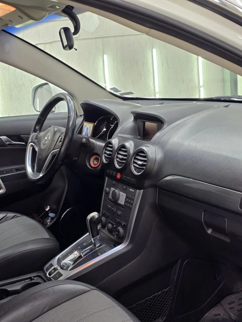 Opel Antara CDTI 4X4, снимка 3 - Автомобили и джипове - 52345227