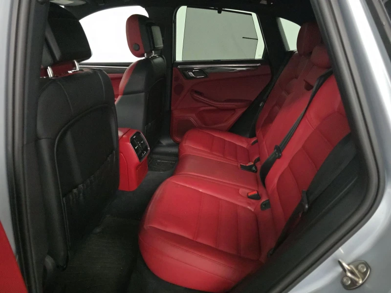 Porsche Macan S* PDK* ПОДГРЕВ* КАМЕРА* КЕЙЛЕС* LANE* ASSIST, снимка 13 - Автомобили и джипове - 52699537
