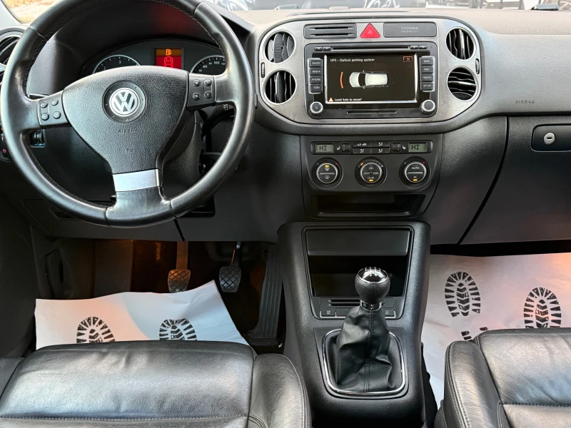 VW Tiguan 4х4 нави кожа, снимка 7 - Автомобили и джипове - 52340797