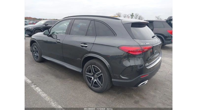 Mercedes-Benz GLC 300 4 MATIC, снимка 8 - Автомобили и джипове - 53127063