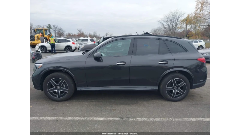 Mercedes-Benz GLC 300 4 MATIC, снимка 7 - Автомобили и джипове - 53127063